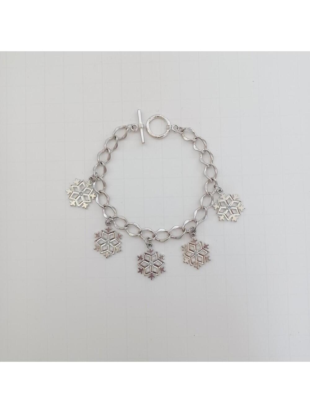Winter Dangling Snowflake Charm Bracelet 8.5 inches